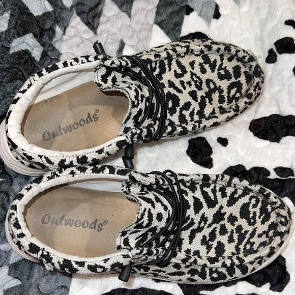 outwoods slip on shoes